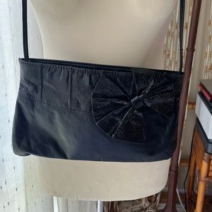 ❤️HPBest in bags❤️ TY @megantrice ❤️Johanna‘s fashion leather snakeskin bag